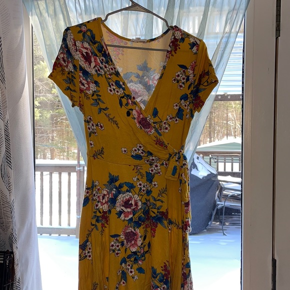 Rolla Coster Dresses & Skirts - Floral Sun Dress